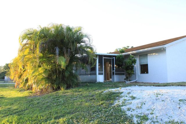 11988 49th Street N, Royal Palm Beach, FL 33411