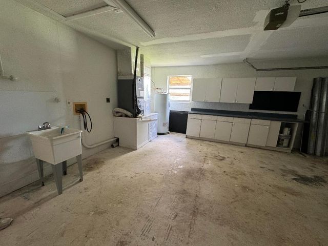 11988 49th Street N, Royal Palm Beach, FL 33411