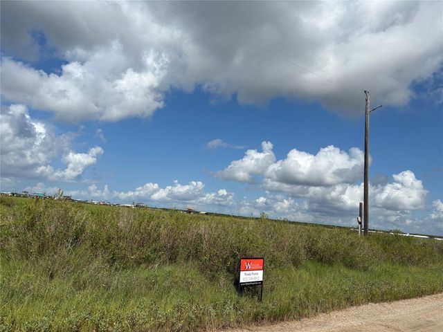 1405 4th Street, Gilchrist, TX 77617