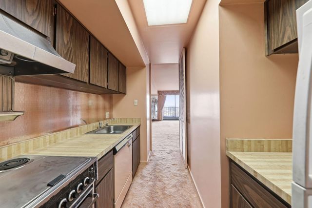 1177 California Street 522, San Francisco, CA 94108