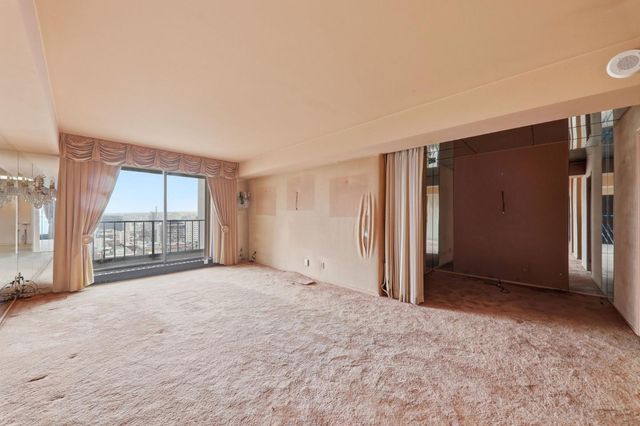 1177 California Street 522, San Francisco, CA 94108