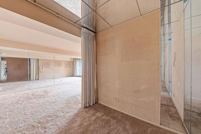 1177 California Street 522, San Francisco, CA 94108