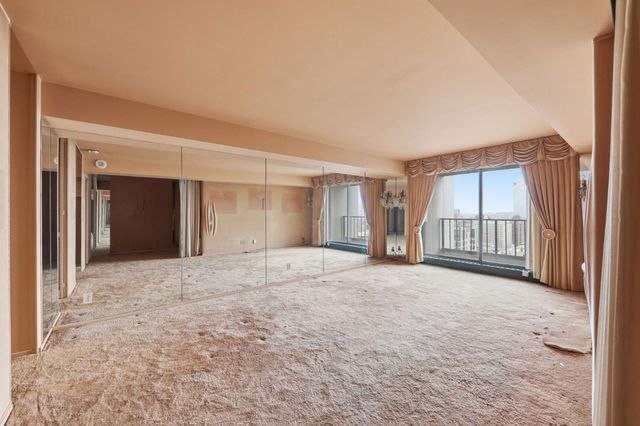 1177 California Street 522, San Francisco, CA 94108
