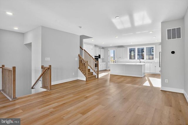 42139 GILDED STONE TER, Brambleton, VA 20148