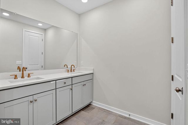 42139 GILDED STONE TER, Brambleton, VA 20148