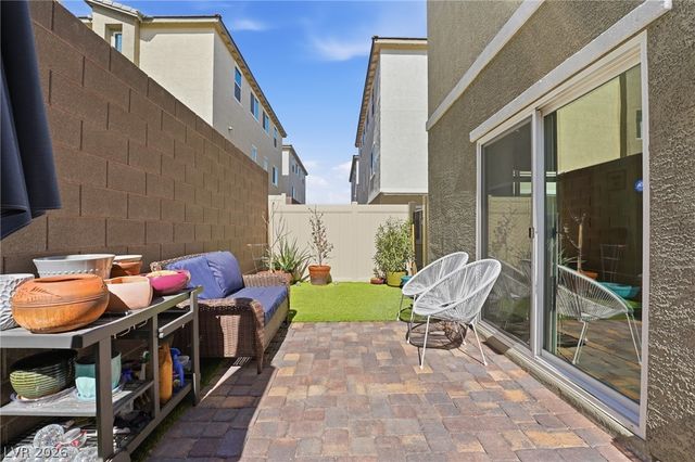 6847 Truffle Gray Street, Las Vegas, NV 89148