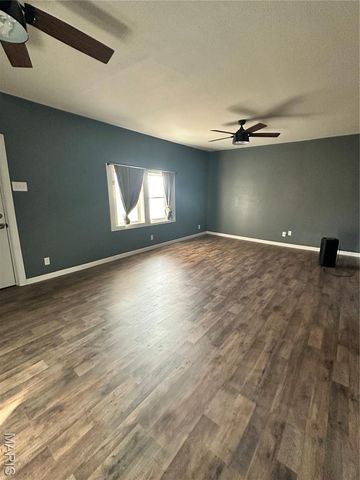 318 Kendall Street, Sikeston, MO 63801