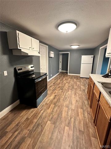 318 Kendall Street, Sikeston, MO 63801