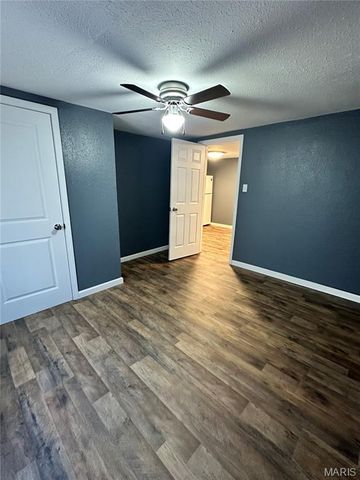 318 Kendall Street, Sikeston, MO 63801