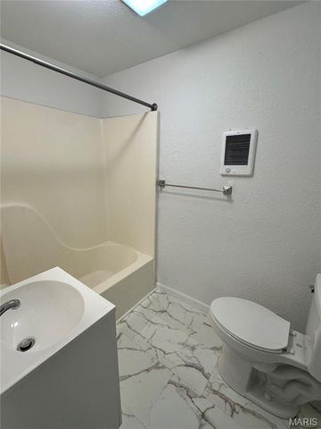 318 Kendall Street, Sikeston, MO 63801