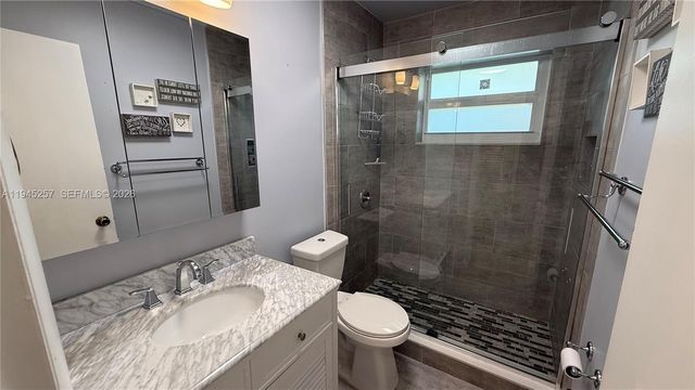 2115 NE 42nd Ct 206N, Lighthouse Point, FL 33064