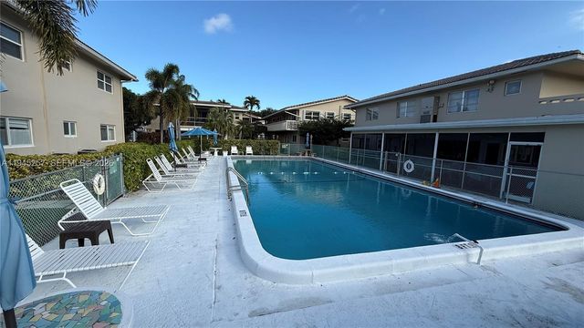 2115 NE 42nd Ct 206N, Lighthouse Point, FL 33064