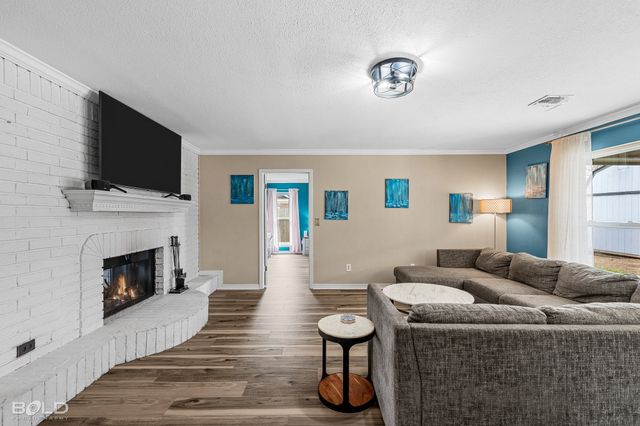 2207 Landau Lane, Bossier City, LA 71111