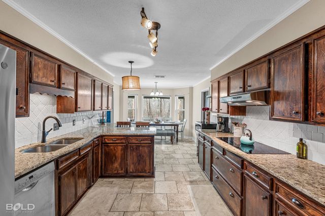 2207 Landau Lane, Bossier City, LA 71111