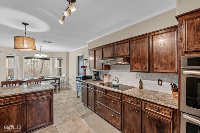 2207 Landau Lane, Bossier City, LA 71111