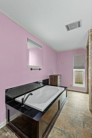 2207 Landau Lane, Bossier City, LA 71111