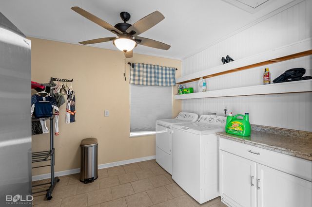 2207 Landau Lane, Bossier City, LA 71111