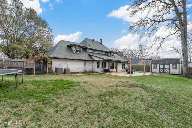 2207 Landau Lane, Bossier City, LA 71111