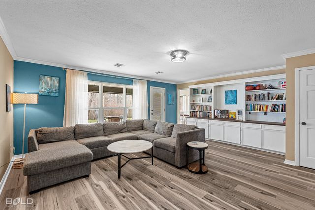 2207 Landau Lane, Bossier City, LA 71111