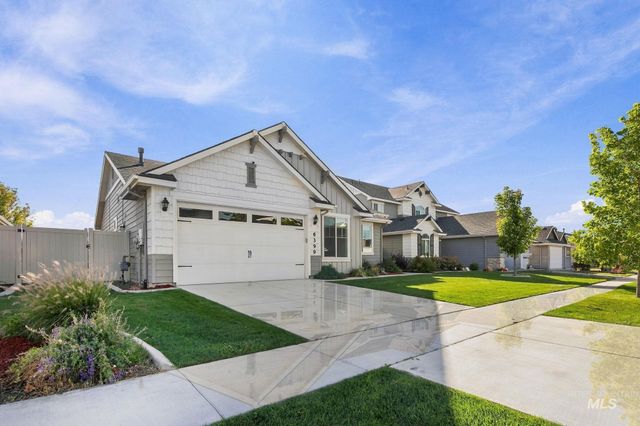 6399 E Payson Dr, Nampa, ID 83687