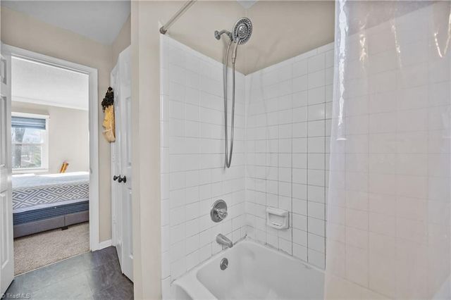4202 Broadacres Drive, Greensboro, NC 27407