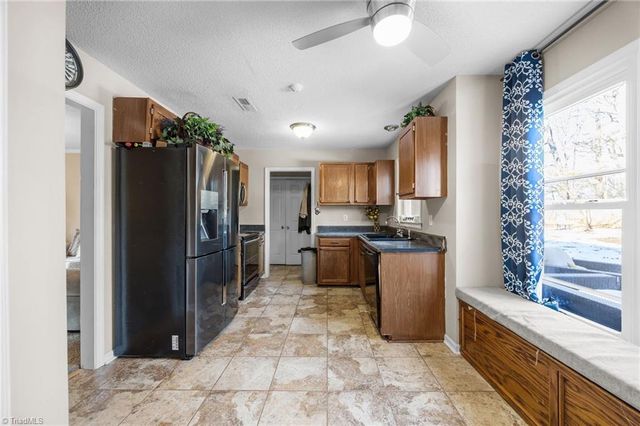 4202 Broadacres Drive, Greensboro, NC 27407
