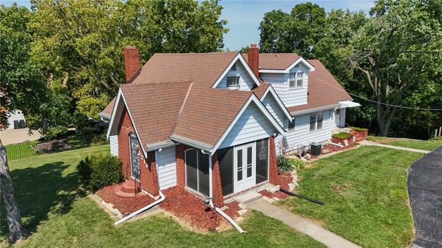 3210 Steele Road, Kansas City, KS 66106