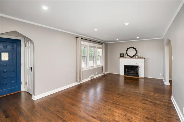 3210 Steele Road, Kansas City, KS 66106