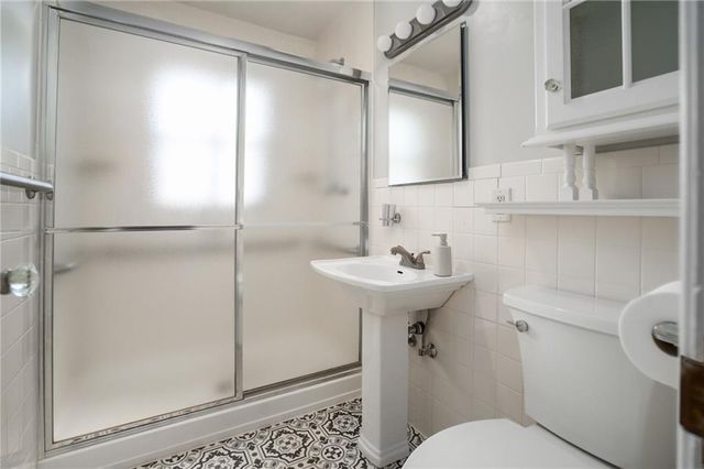 3210 Steele Road, Kansas City, KS 66106