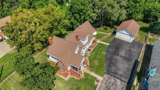 3210 Steele Road, Kansas City, KS 66106