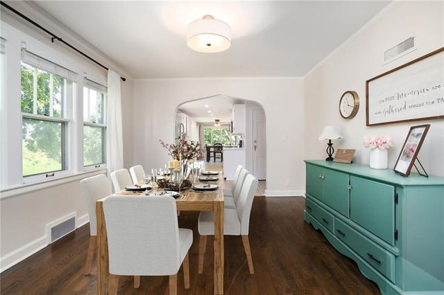 3210 Steele Road, Kansas City, KS 66106