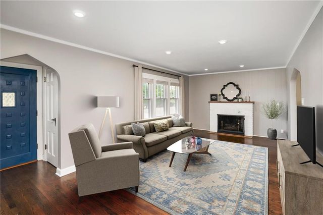 3210 Steele Road, Kansas City, KS 66106