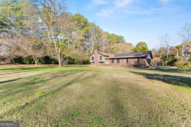 588 Estatohe Circle, Toccoa, GA 30577