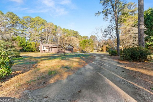 588 Estatohe Circle, Toccoa, GA 30577