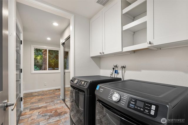3737 230th Place SE, Sammamish, WA 98075