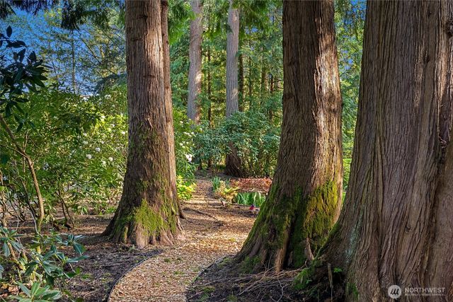 3737 230th Place SE, Sammamish, WA 98075