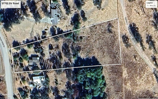 37702 Squaw Valley Road, Yokuts Valley, CA 93675