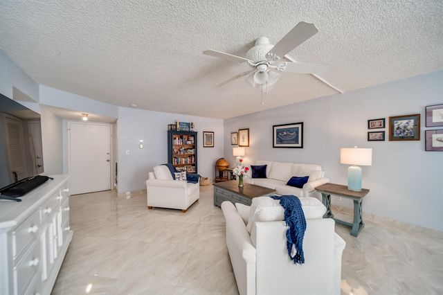 1000 S Ocean Boulevard 4D, Pompano Beach, FL 33062