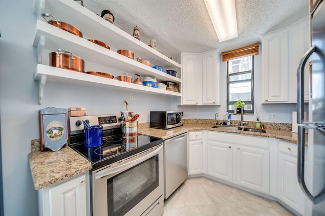 1000 S Ocean Boulevard 4D, Pompano Beach, FL 33062