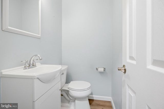 1422 GREENWAY RD, Swarthmore, PA 19081