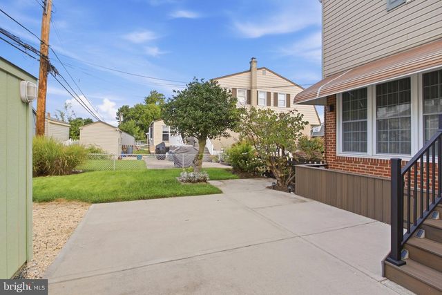 1422 GREENWAY RD, Swarthmore, PA 19081