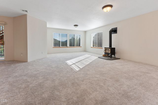 1144 Colonial Drive, Grants Pass, OR 97526