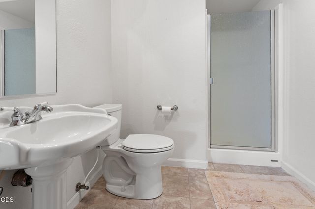 1144 Colonial Drive, Grants Pass, OR 97526