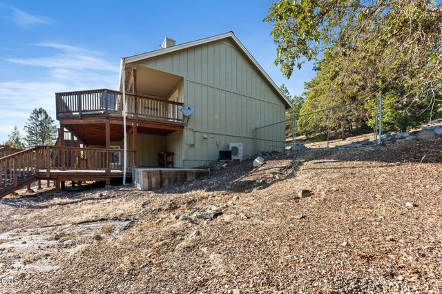 1144 Colonial Drive, Grants Pass, OR 97526