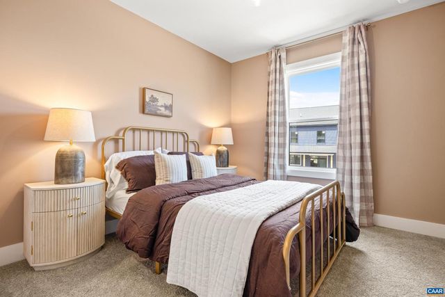 32 GOLF DR, Crozet, VA 22932