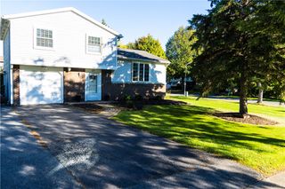 22 Mockingbird Lane, Parma, NY 14468