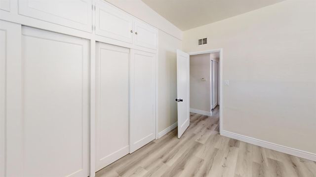3015 N Adoline Avenue, Fresno, CA 93705