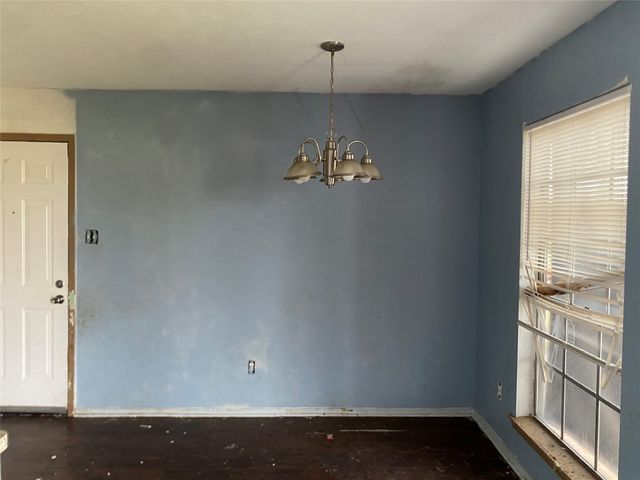 4140 Wilshire Boulevard, Dallas, TX 75241