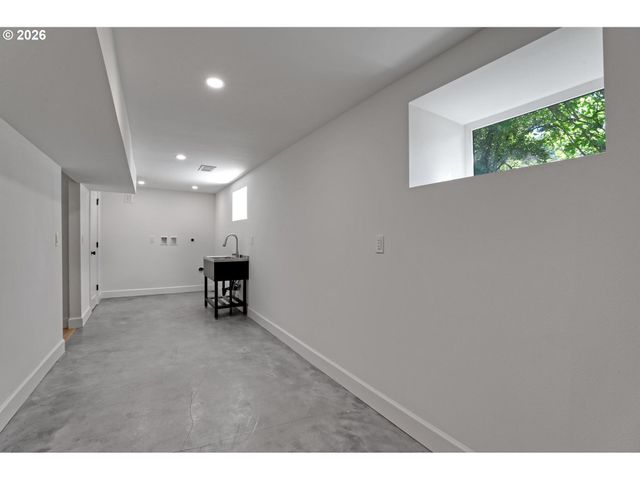4750 N KERBY Ave, Portland, OR 97217