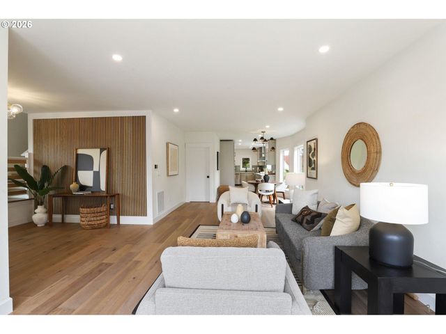 4750 N KERBY Ave, Portland, OR 97217